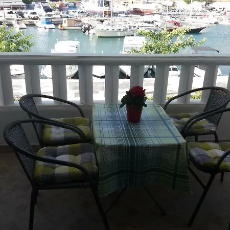 Marta Apartment Marina