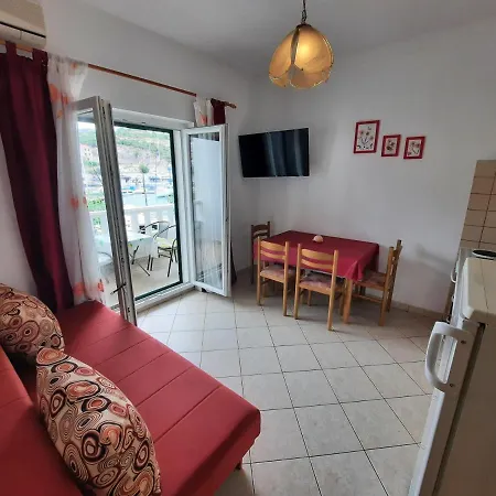 Marta Apartment *