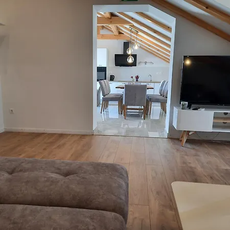 Marta Apartment Marina