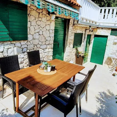 Marta Apartman